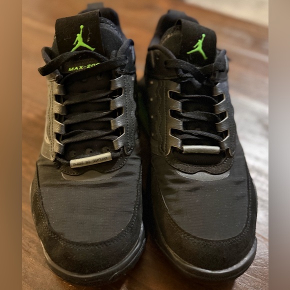 Jordan Air Max 200 Black & Electric Green Size 9.5M - Picture 3 of 12